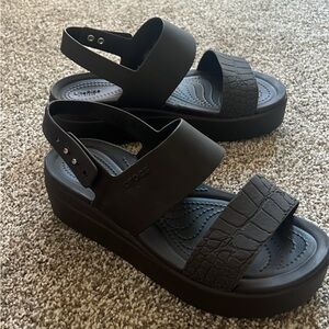 Brown platform crocs women size 8